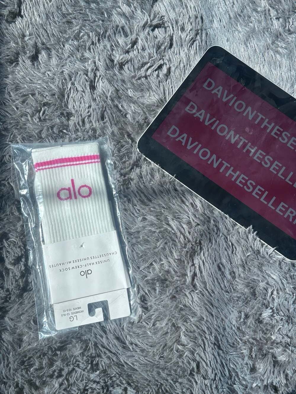 Alo Yoga Unisex Half-Crew Sock White/Pink Size LG